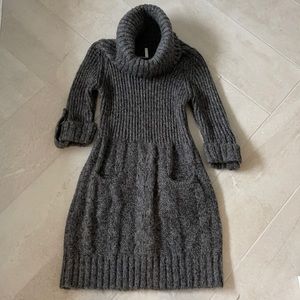 Catwalk studios sweater dress size small